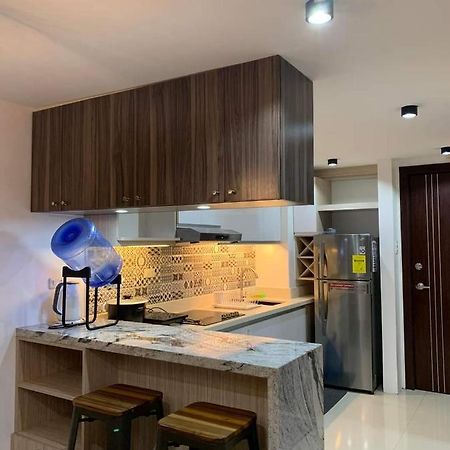 Club Ultima Residences Unit 1712 Cebu Exterior photo